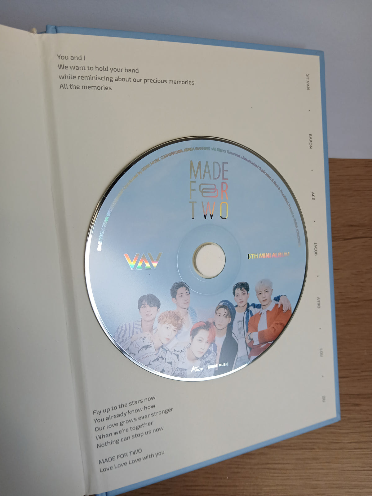 VAV - Made For Two (ver fotos) AUTOGRAFIADO
