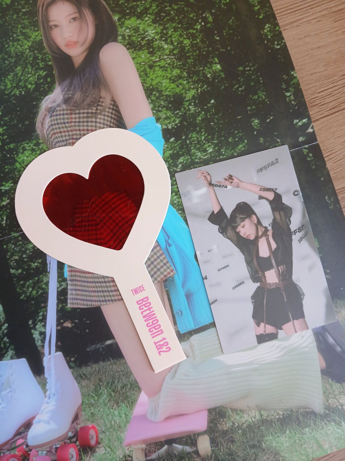 TWICE - BETWEEN 1&2 (11th Mini Album) ARCHIVE