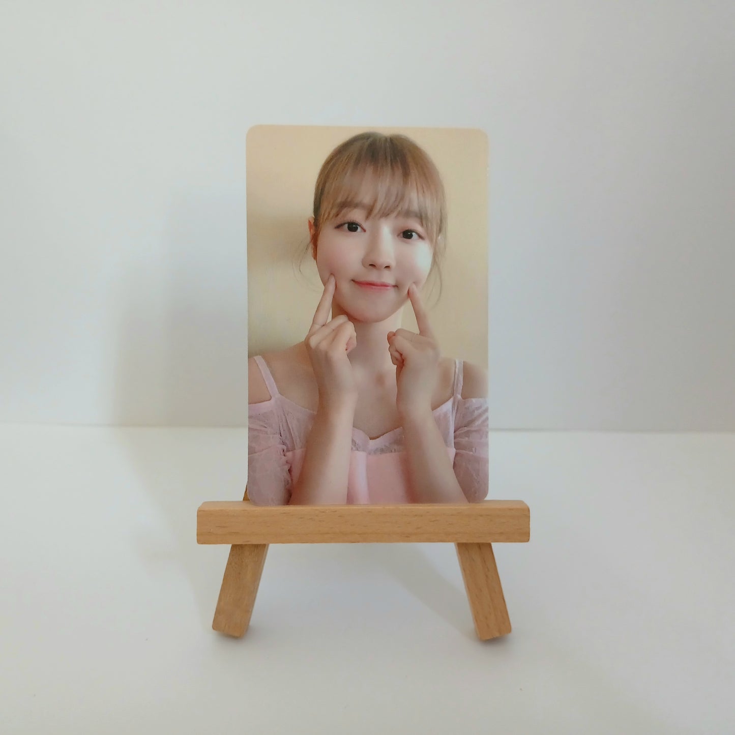 OHMYGIRL - The fifth season Photocards