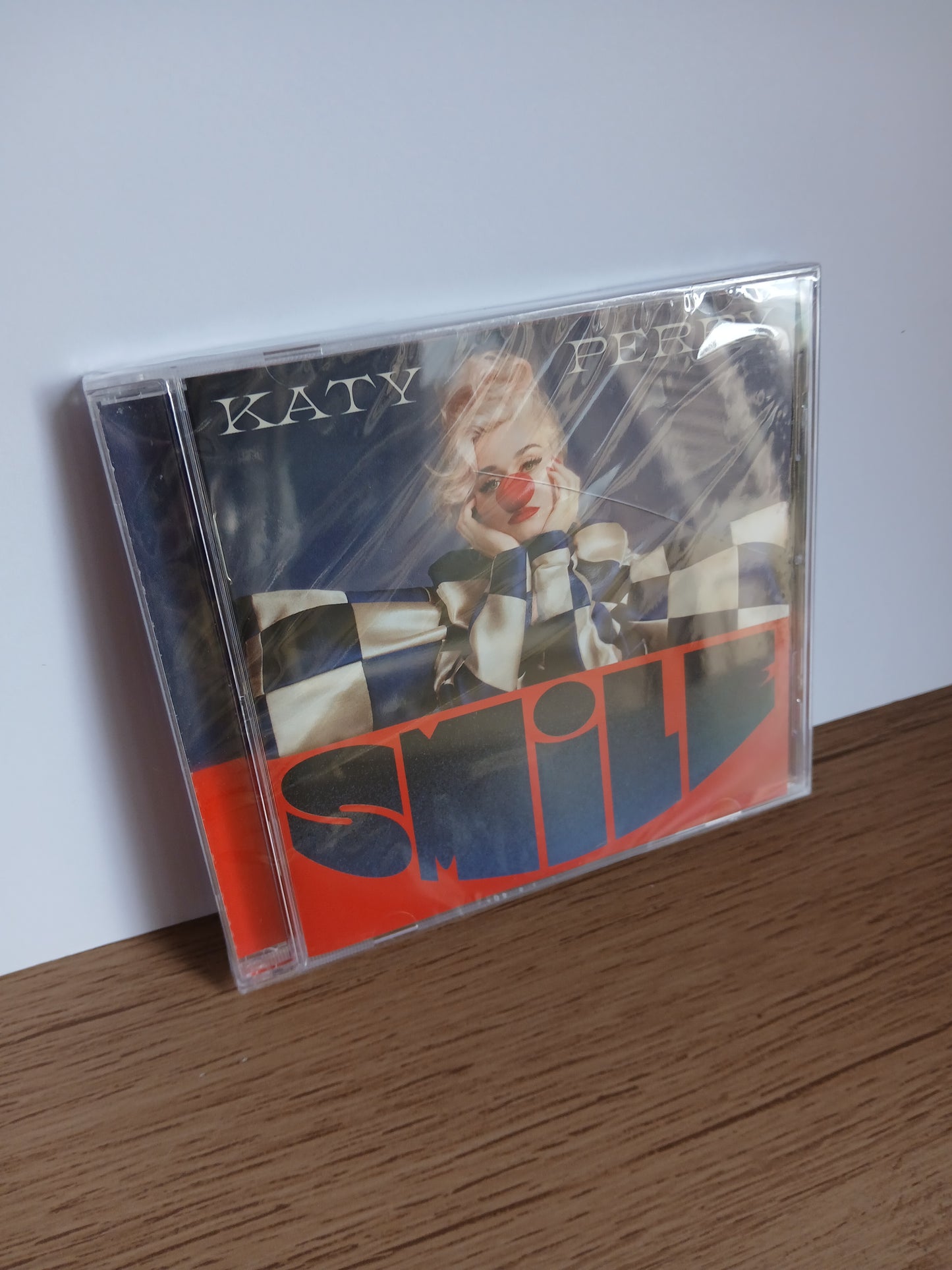 KATY PERRY - Smile CD (Target exclusive) ver fotos