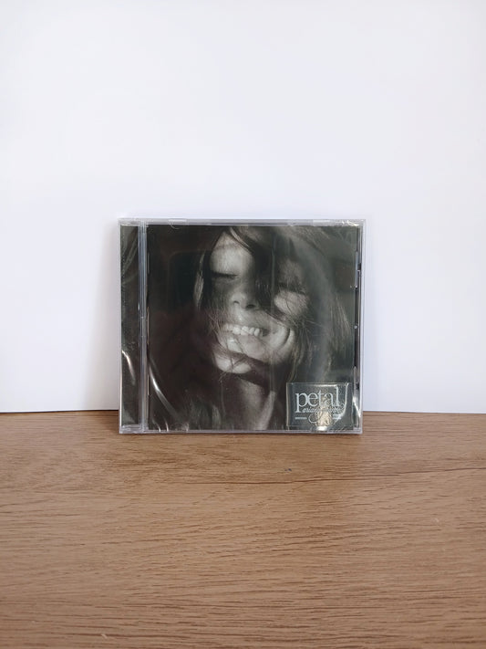 ARIANA GRANDE - Petal CD