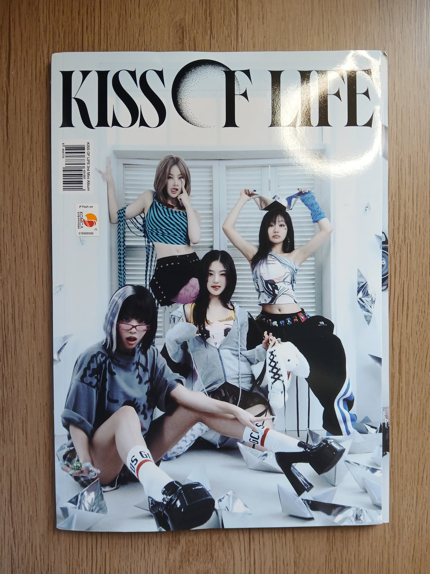 KISS OF LIFE - LOSE YOURSELF (3rd Mini Album) MAGAZINE Version (ver fotos)