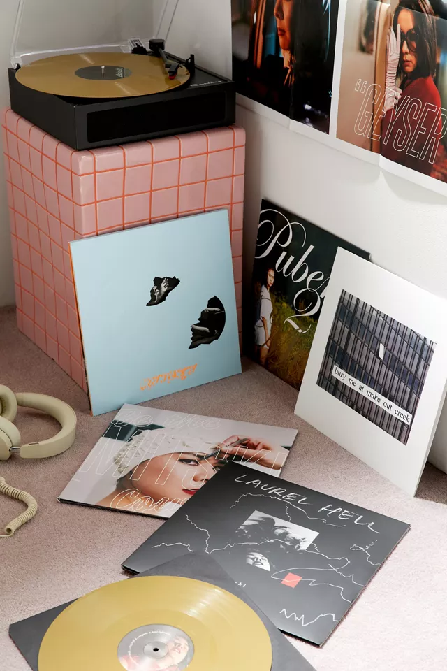 MITSKI - The Land Is Inhospitable So Are We VINILO Urban Outfitters