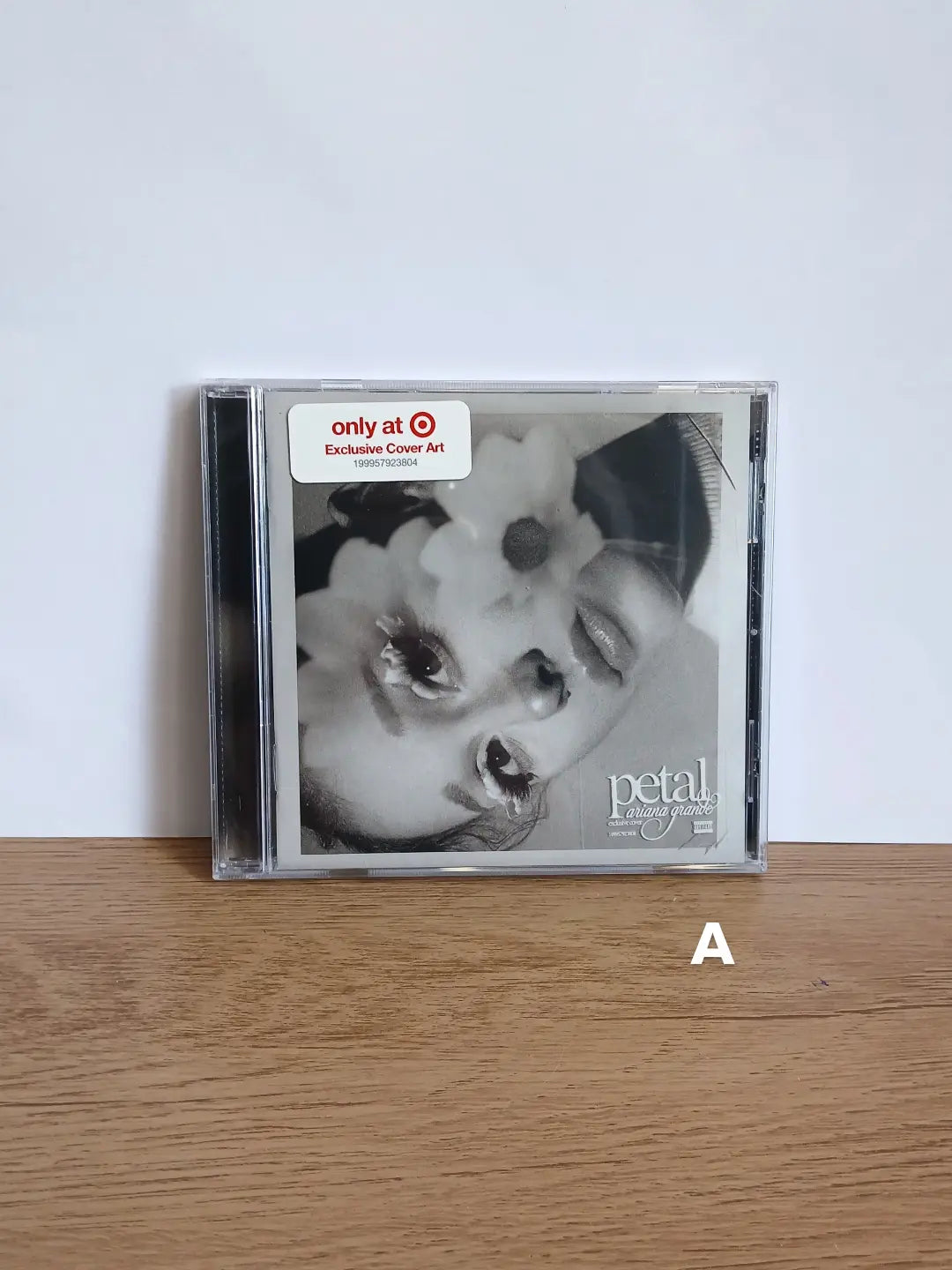 ARIANA GRANDE - Petal CD (Target Exclusive) (ver fotos)
