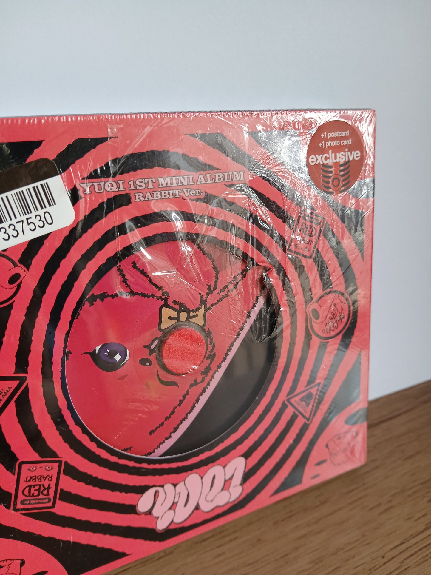 YUQI ((G)I-DLE) - YUQ1 (1st Mini Album) Target Exclusive