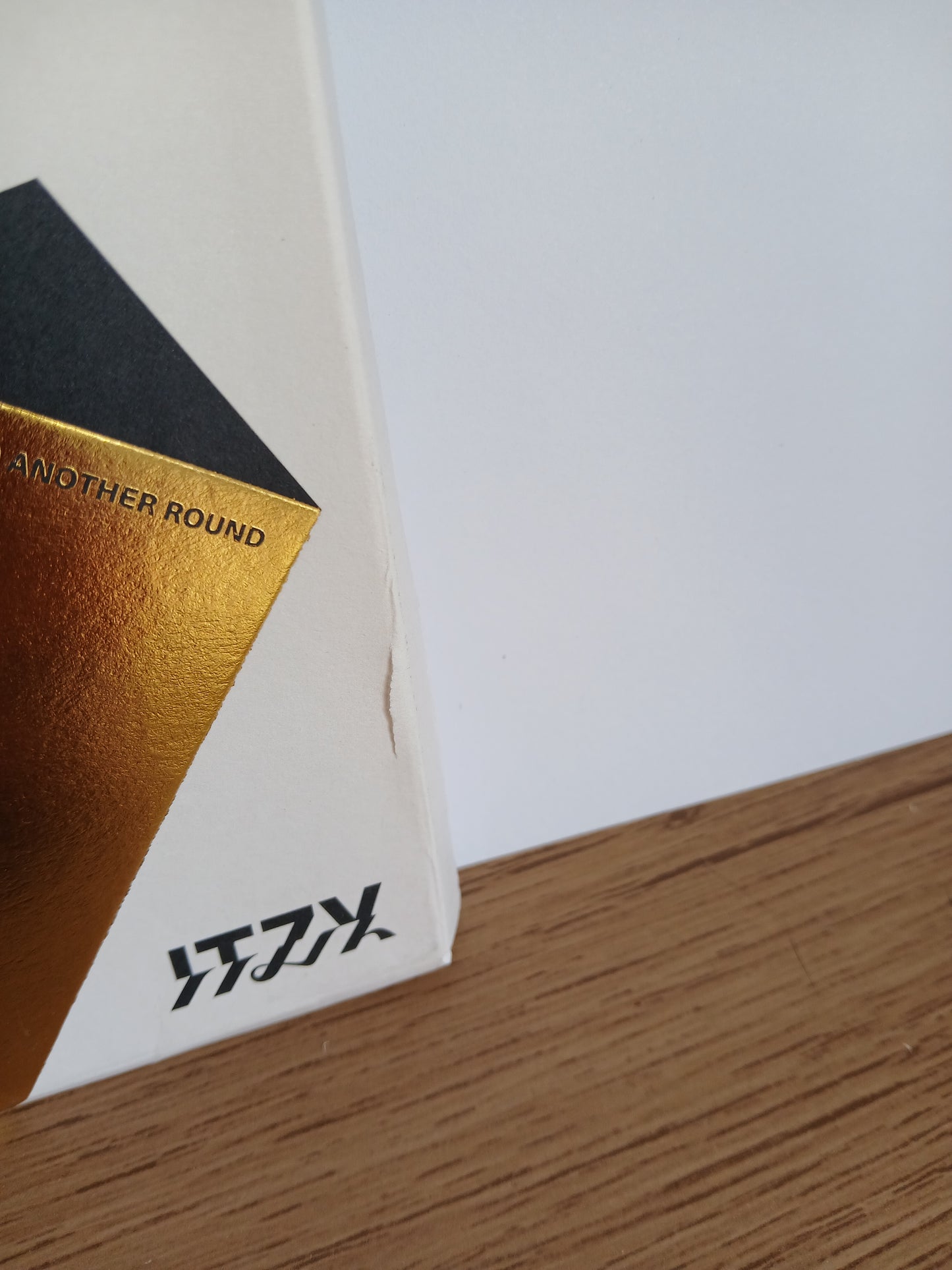 ITZY - GOLD Versión DEEP GOLD (ver fotos)