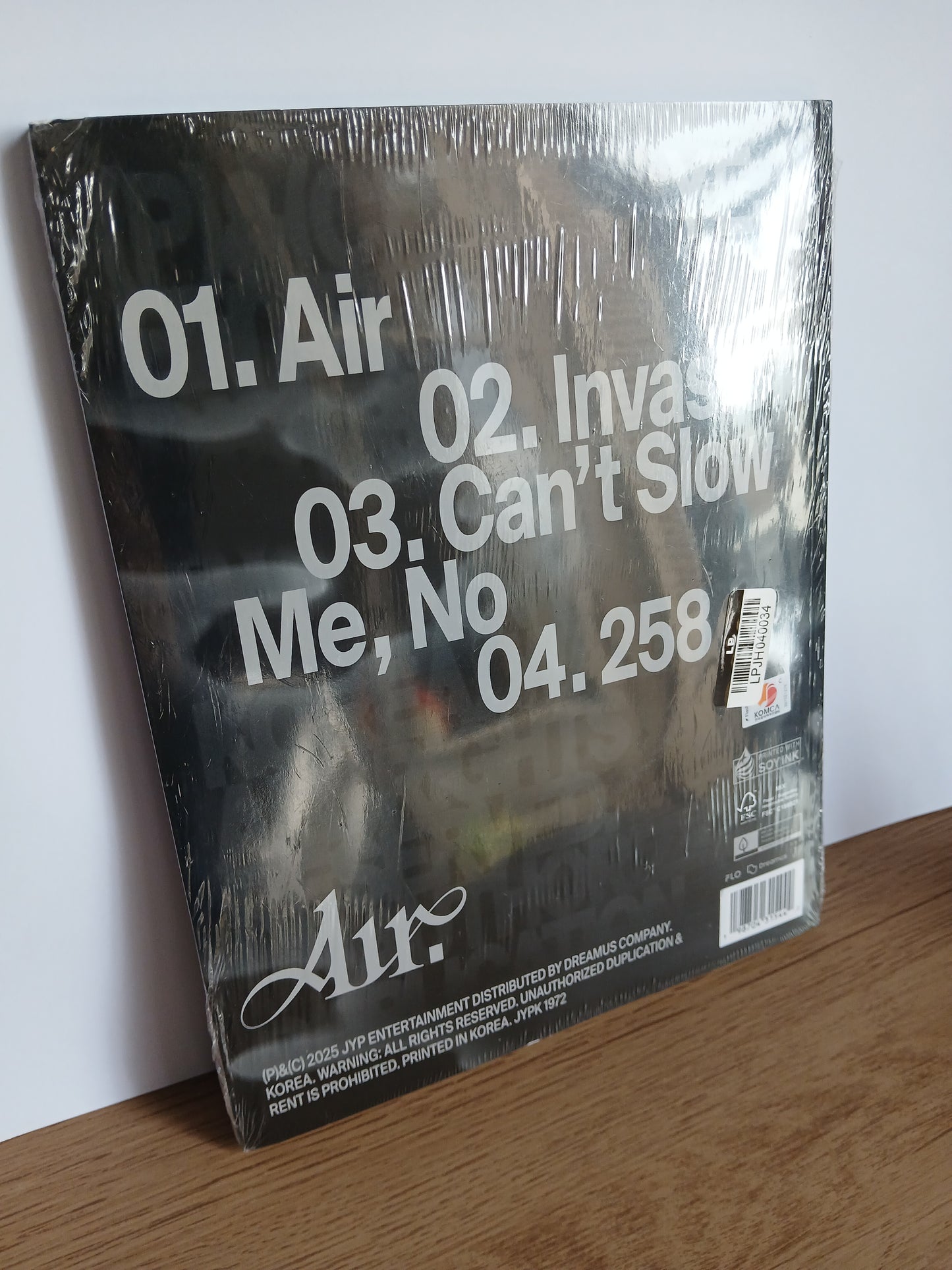 YEJI (ITZY) - AIR (Photobook) Target Exclusive