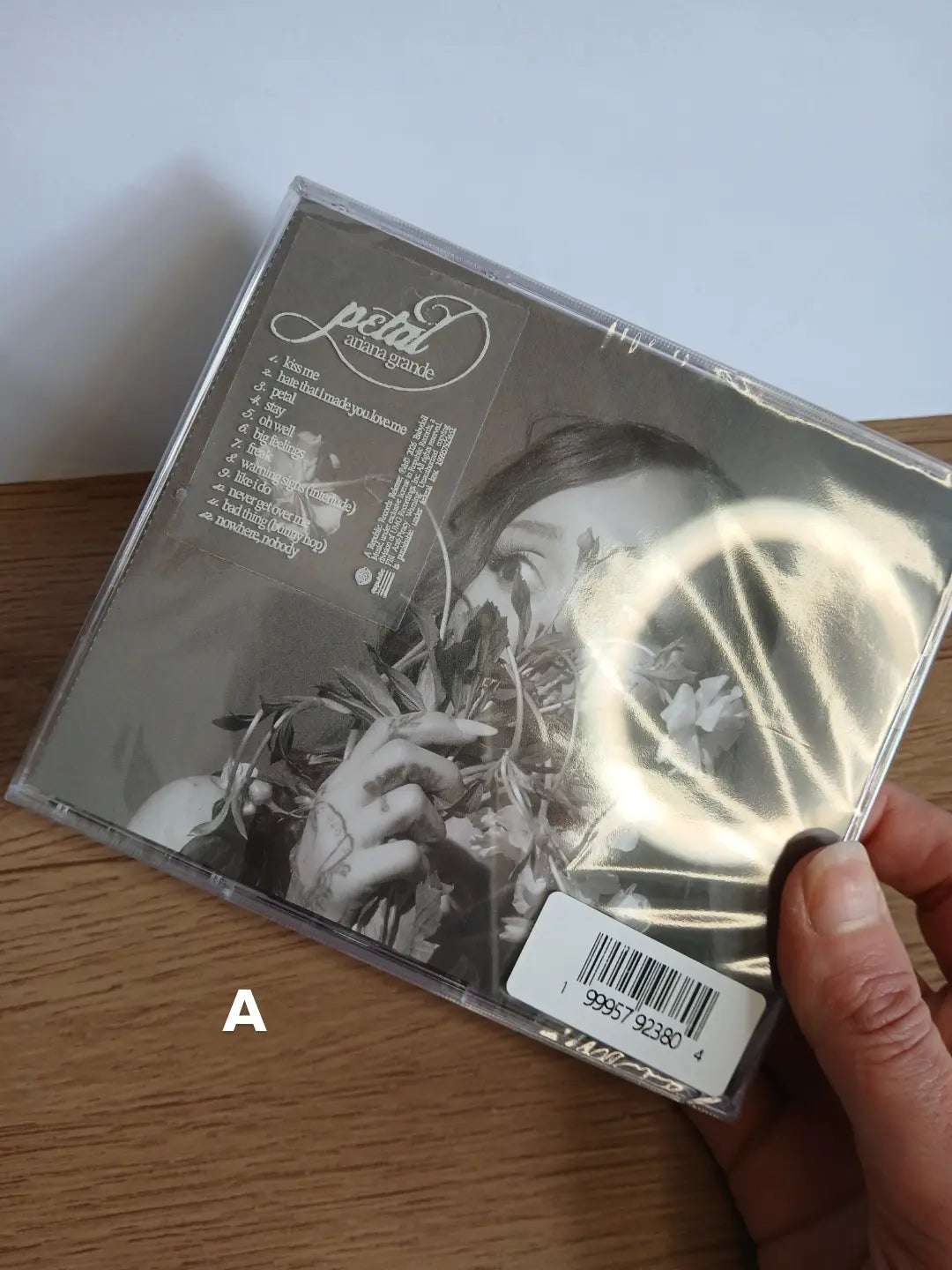 ARIANA GRANDE - Petal CD (Target Exclusive) (ver fotos)