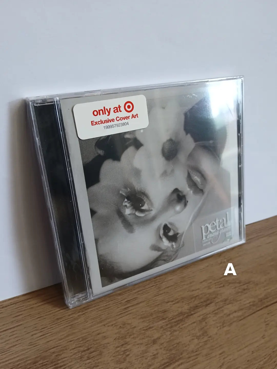 ARIANA GRANDE - Petal CD (Target Exclusive) (ver fotos)