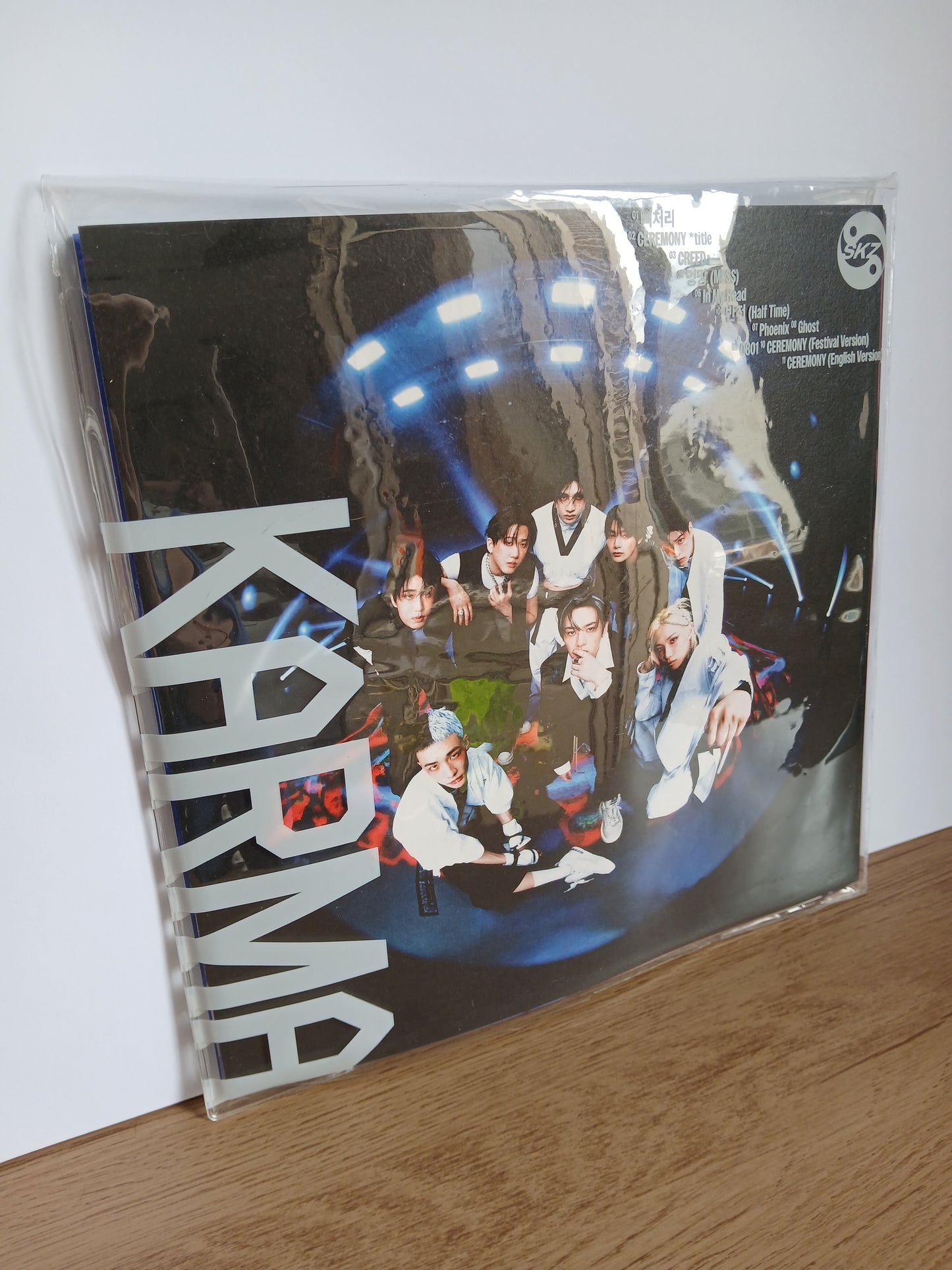 STRAY KIDS - KARMA (4th Album) LIMITED KARMA ver fotos