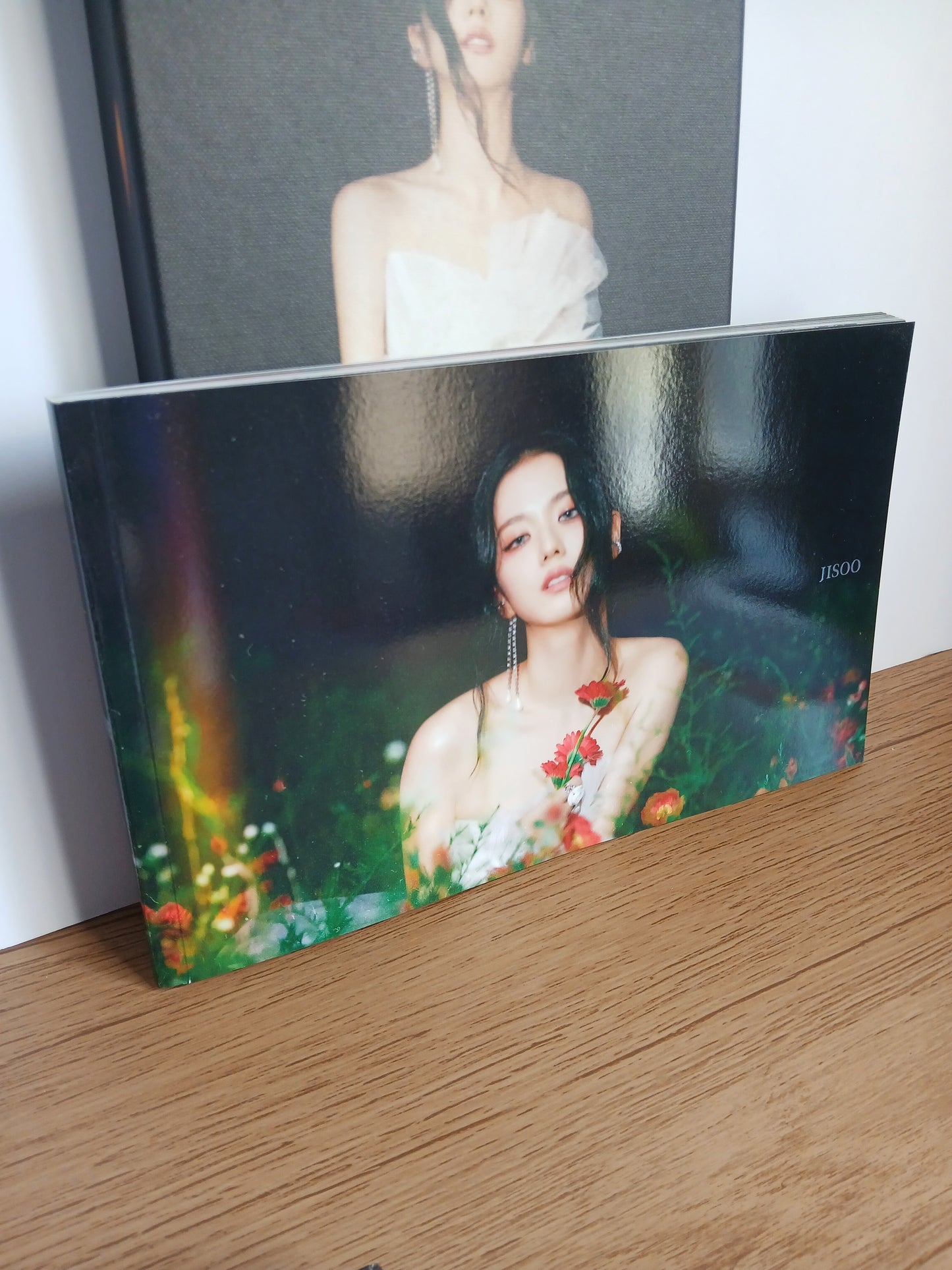 JISOO (BLACKPINK) - ME (1st single album) BLACK