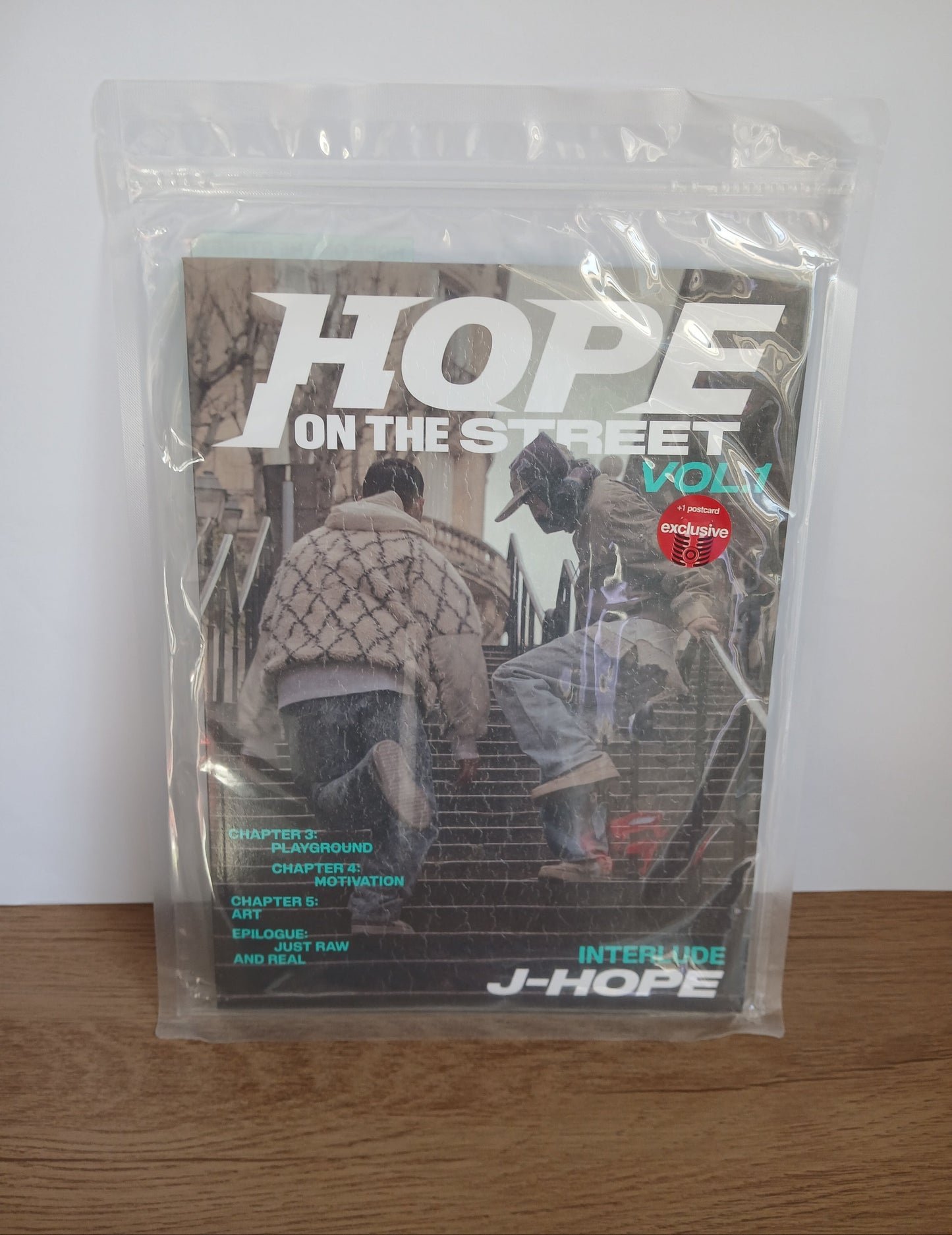 J-HOPE (BTS) - HOPE ON THE STREET Target Exclusive (ver fotos)