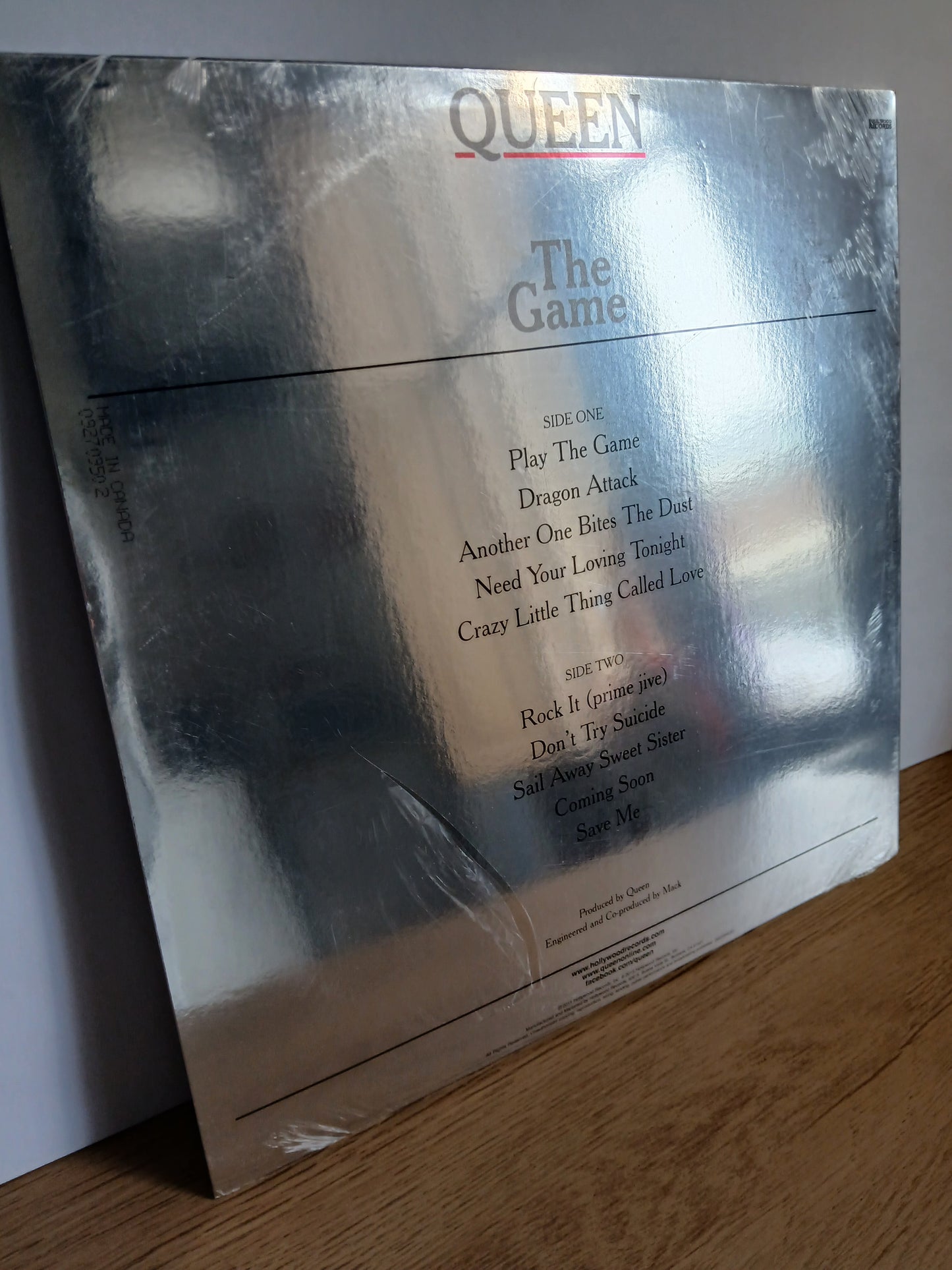 QUEEN - The game VINILO Walmart Exclusive