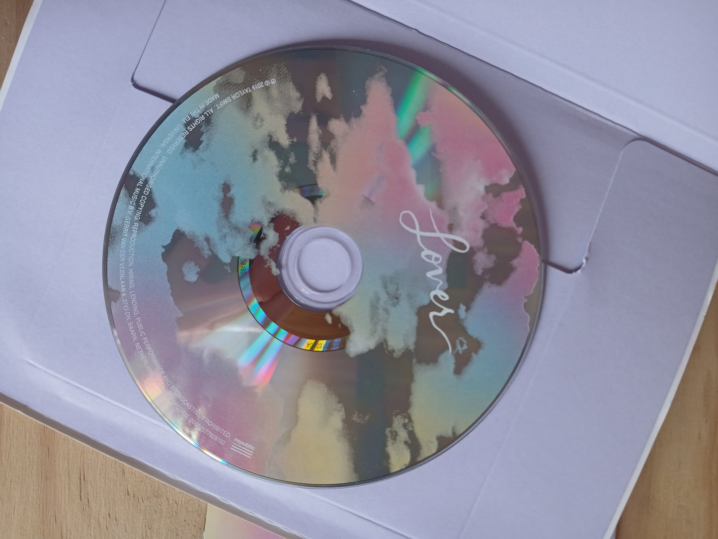 TAYLOR SWIFT - Lover CD Deluxe Edition ver fotos