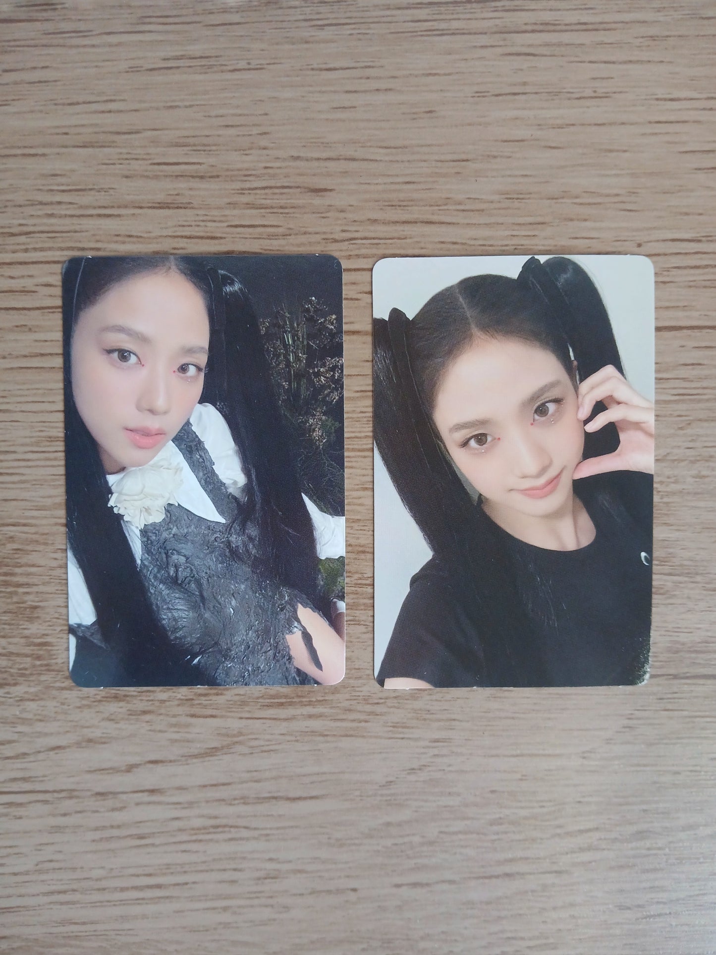 JISOO (BLACKPINK) - ME (1st single album) BLACK