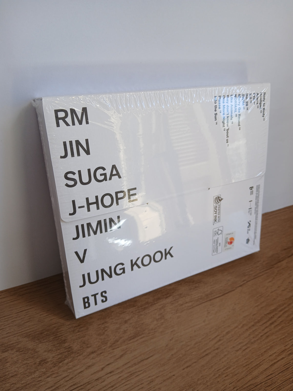 BTS - ARIRANG (5th Album) ROOTED IN KOREA