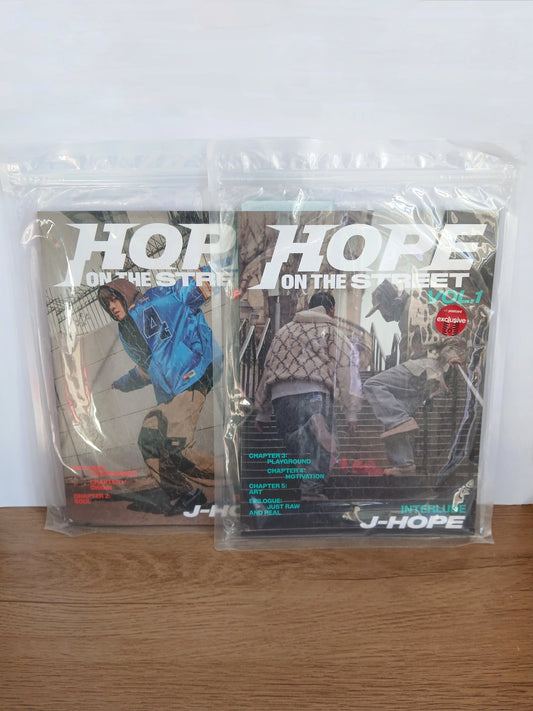 J-HOPE (BTS) - HOPE ON THE STREET Target Exclusive (ver fotos)