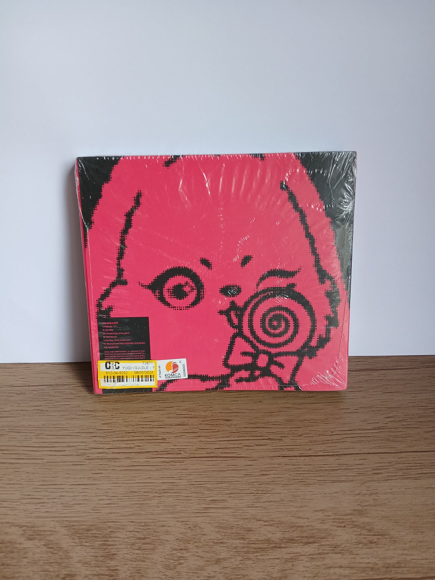 YUQI ((G)I-DLE) - YUQ1 (1st Mini Album) Target Exclusive