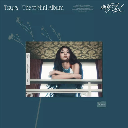 TZUYU (TWICE) - abouTZU (1st Mini Album) US TWICE SHOP exclusive AUTOGRAFIADO